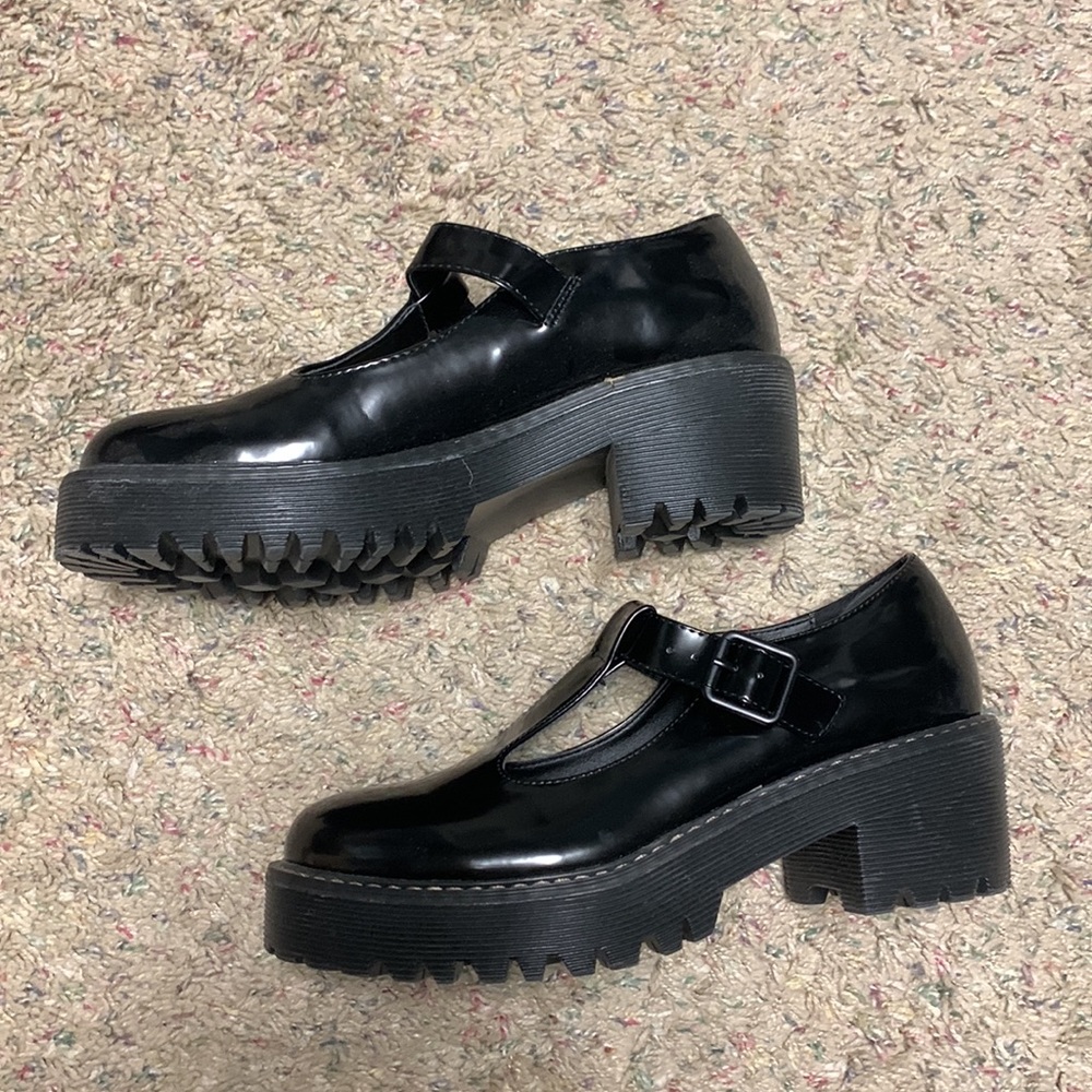 Madden Girl Hollyy Women's Mary Jane Platform Lug Shoes Size 9